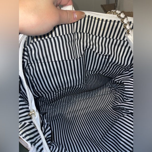 White tote NWT - Picture 3 of 4